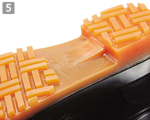 安全長靴(01-S3208)の商品詳細「耐滑ソール」