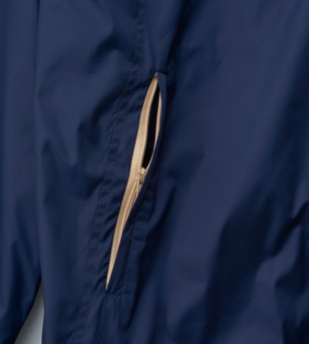 両脇ファスナー付きポケット