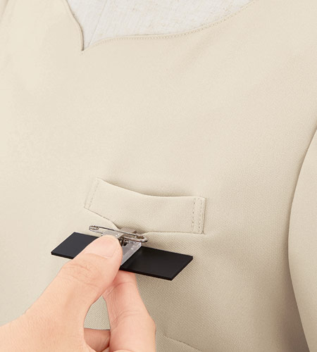 名札ポケット付き