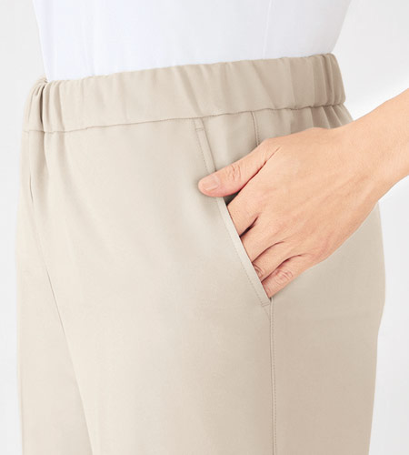 両脇ポケット付き