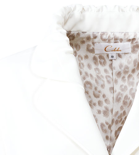 襟元のギャザー