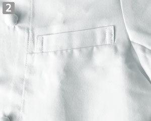 ウィングカラーコックコートのポイント②左胸ポケット付き