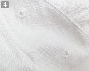 ウィングカラーコックコートのポイント④ベンチレーションホール