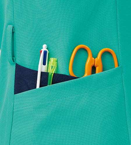 便利な中ポケット