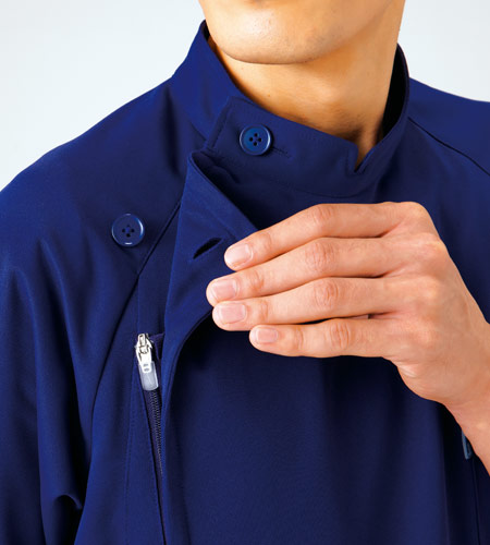 肩ボタン留めジッパー付きのイメージ図