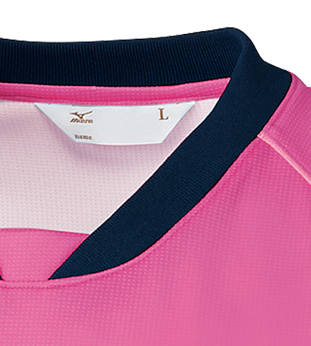 工夫された衿吊りネームのイメージ図