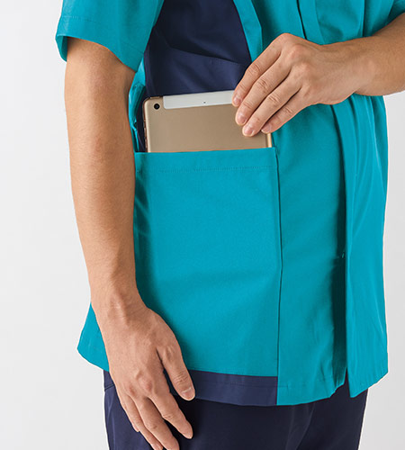 タブレットが入るポケット