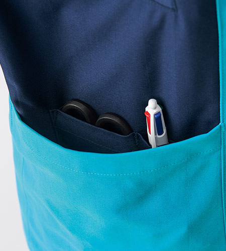 便利な中ポケット