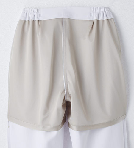 裏地付きで安心の画像