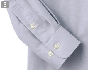 サイズ調節用の袖ボタン