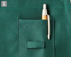 便利な左胸ペン挿しポケット