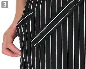 ストライプ柄胸当てエプロン(35-WT7815)の商品詳細「左右腰ポケット」