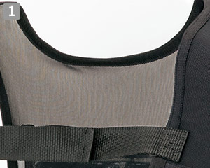 アイスベスト[アイスパック4個付き](61-865932-110)の商品詳細「メッシュ構造の背面」