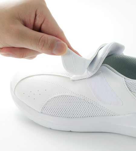 着脱しやすさに配慮