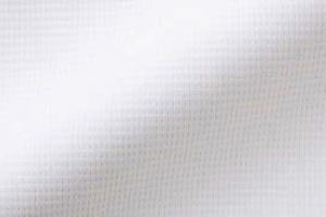 ほどよいストレッチ感と上質な質感の画像