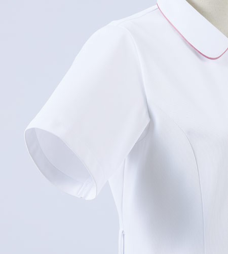 脇がのぞかない安心設計