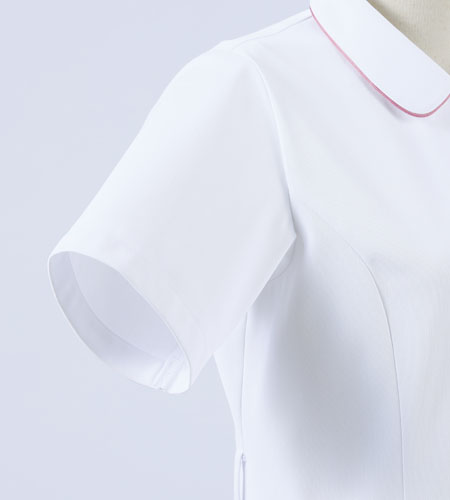 脇がのぞかない安心設計