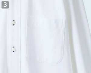 ニットシャツのポイント③左胸ポケット付き