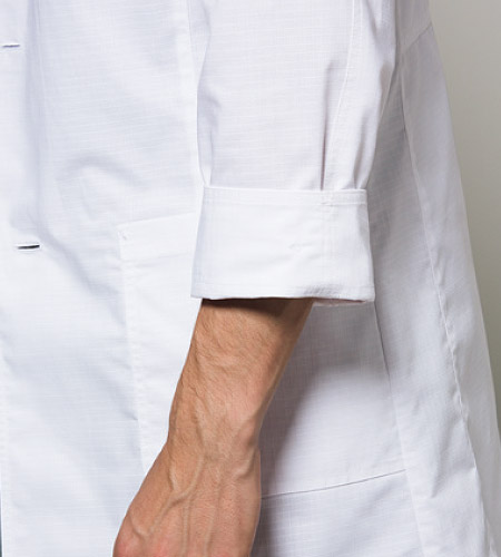 腕まくりしやすい袖仕様の画像