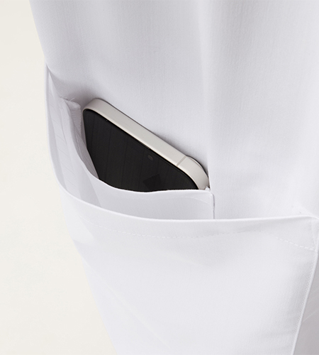 携帯が入る大きめ2重ポケット