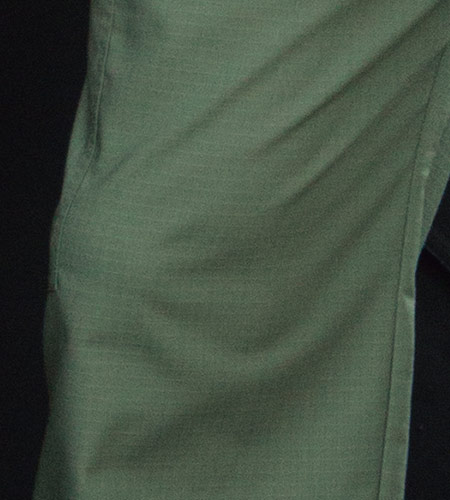 動きやすいストレッチ素材のイメージ図