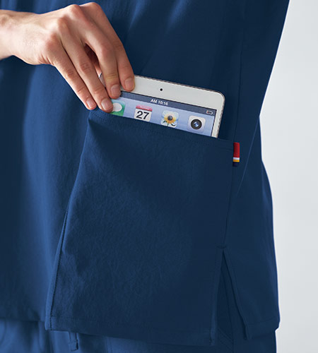 タブレットサイズのポケットの画像