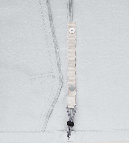 裾が絞れる設計