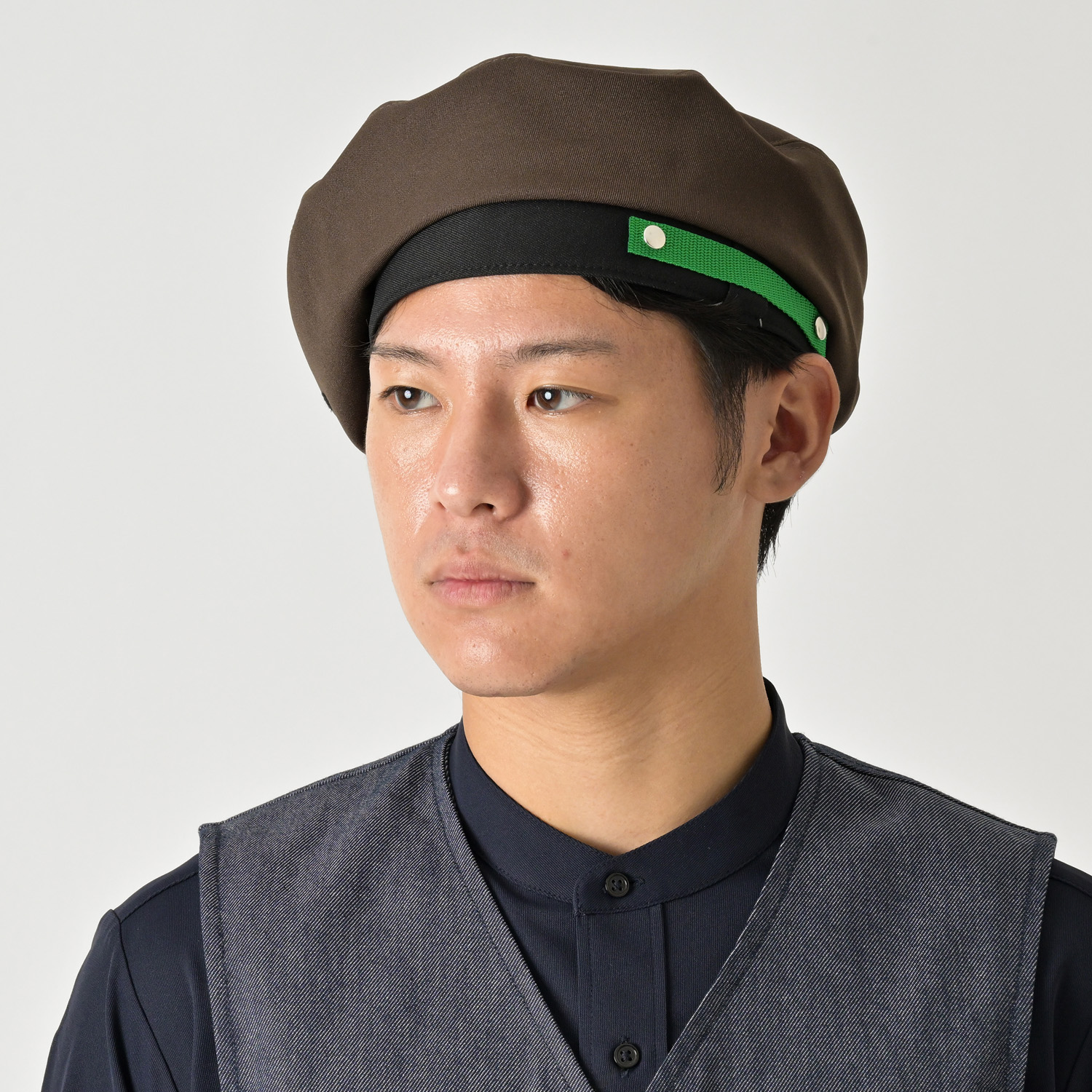 サービス業向けベレー帽(89-69710)着用モデル