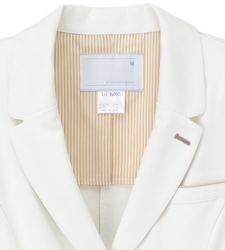 落ち着きのある配色