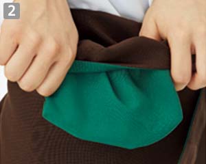 リバーシブルエプロン(腰下)(b4-kzn492)の商品詳細「リバーシブル対応ポケット」