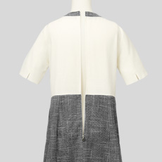 後ろファスナー