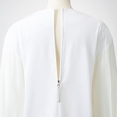 後ファスナーあき