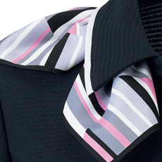 ピンク系スカーフ付き