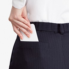 後ろウエストゴムと箱ポケット