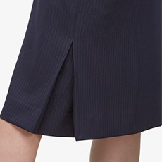 サイドプリーツ