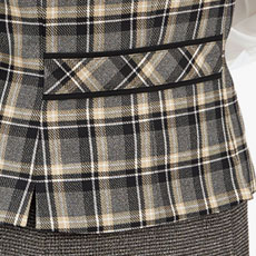 後ベルトとスリット