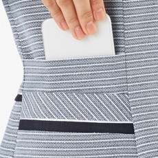 スマホが入るポケット