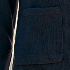 左右ポケット付き