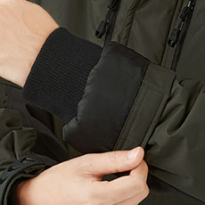 袖口内ジャージ仕様