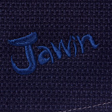 左裾はJawinロゴ刺繍