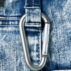 カラビナループ