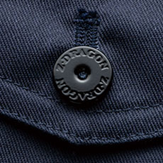 ドットボタン(両袖・両胸ポケット)