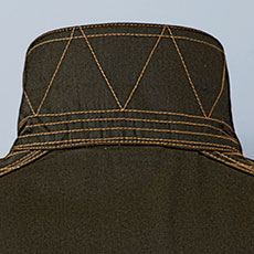 襟裏に飾りステッチ