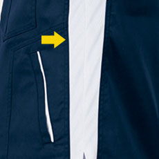 脇メッシュで通気性アップ