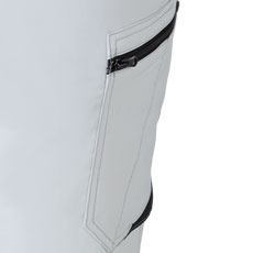 両側にカーゴポケット