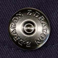 ワンポイントタグ(左胸ポケット)