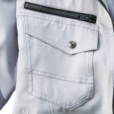 胸ポケット、ファスナーポケット