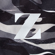 背中にワンポイントのプリント