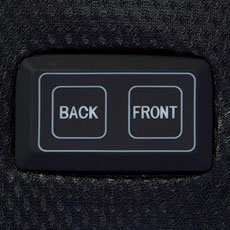 電源ボタン:左身頃内側(前面と背面の選択可能)