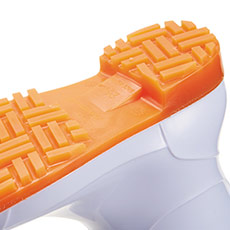 水や油に強い耐滑ソール